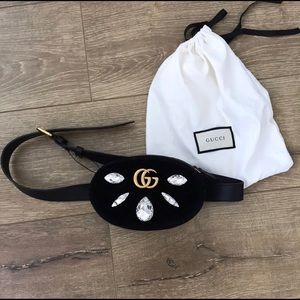 Gucci Marmont Crystal 2.0 velvet beltbag! ❤️